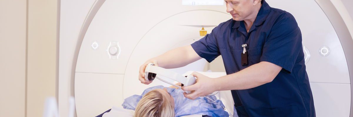 rezonans magnetyczny z kontrastem